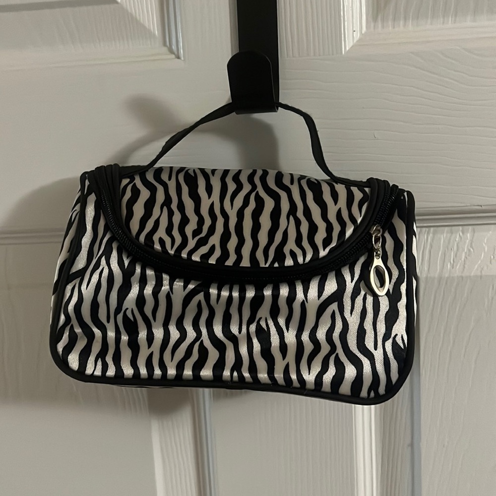Make up bag with travel mirror